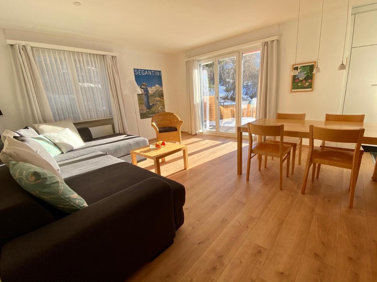 Casa Zundregn - Ein Bijou Mit Privater Terrasse Und E-Mobility Daire Savognin Dış mekan fotoğraf